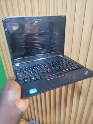 Laptop Lenovo 8GB Intel Core i3 HDD 250GB