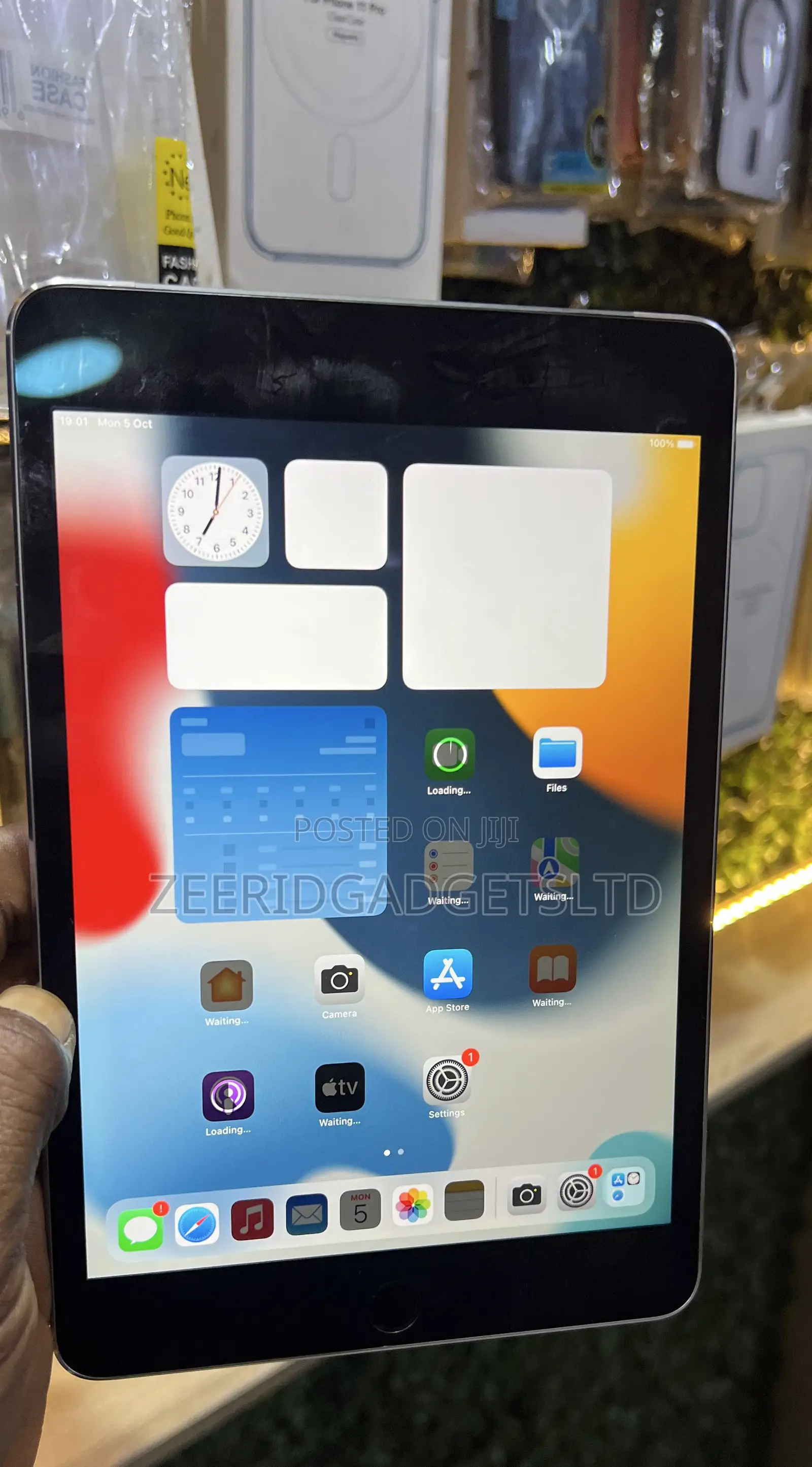 Apple iPad mini 4 16 GB Gray
