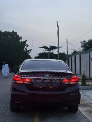 Honda Civic 2013 Maroon