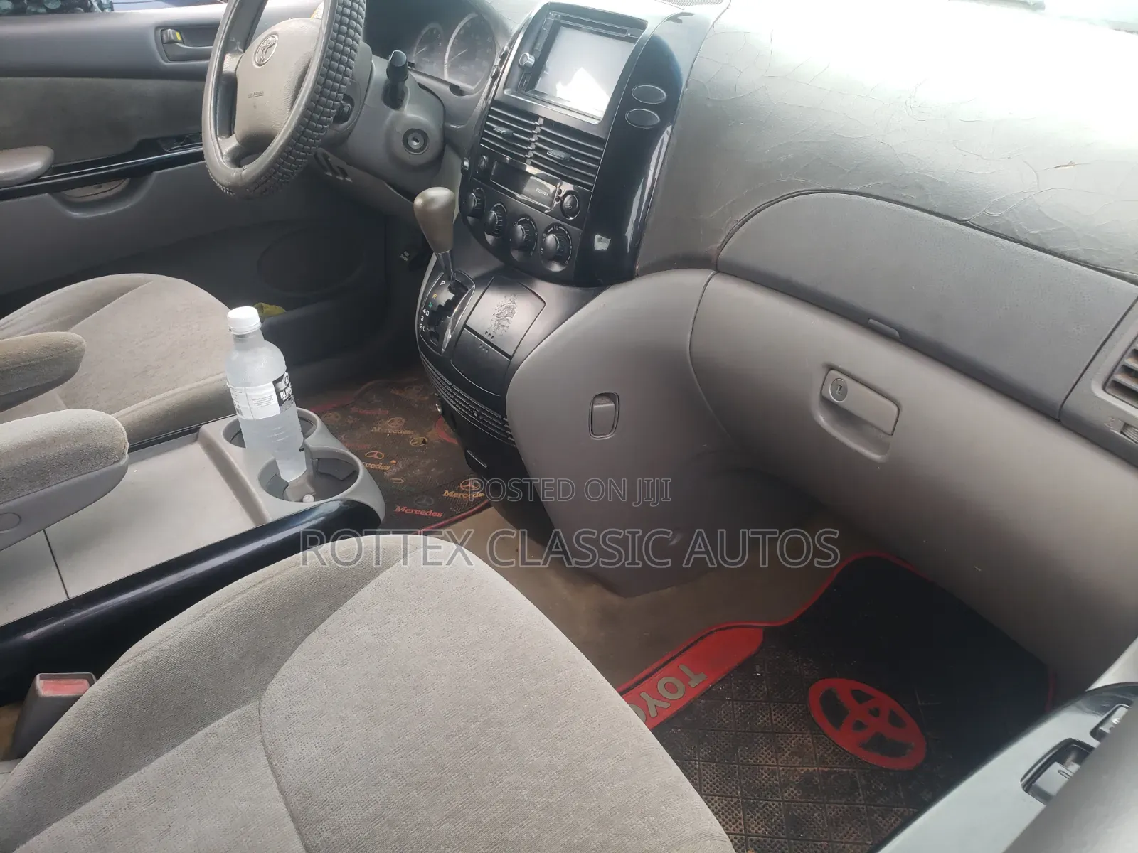 Toyota Sienna 2005 Silver