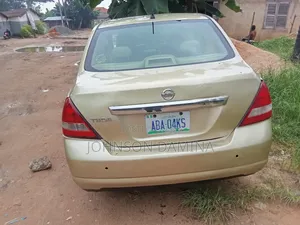 Nissan Tiida 1.5L 16V 2006 Gold