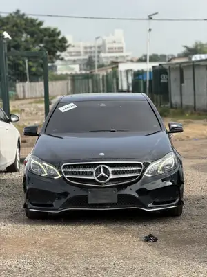 Mercedes-Benz E400 2015 Black