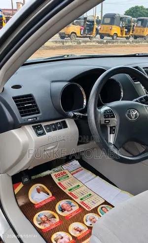 Toyota Highlander 3.5L 4WD 2013 Green