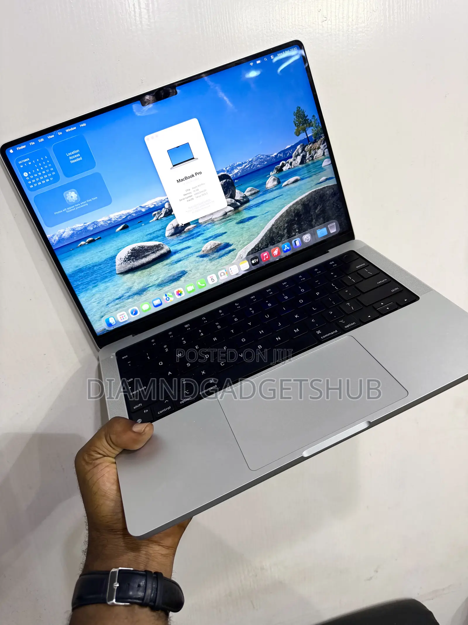 Laptop Apple MacBook Pro 2023 M3 Pro 18GB Apple M3 Pro SSD 512GB