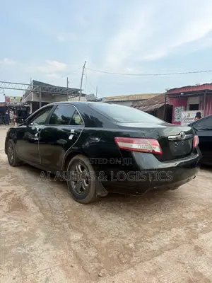 Toyota Camry LE 4dr Sedan (2.5L 4cyl 6AM) 2010 Green