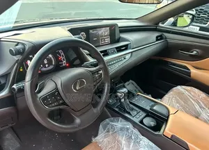 Lexus ES 2020 Black