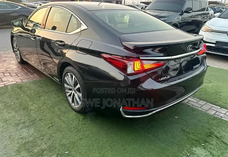 Lexus ES 2020 Black