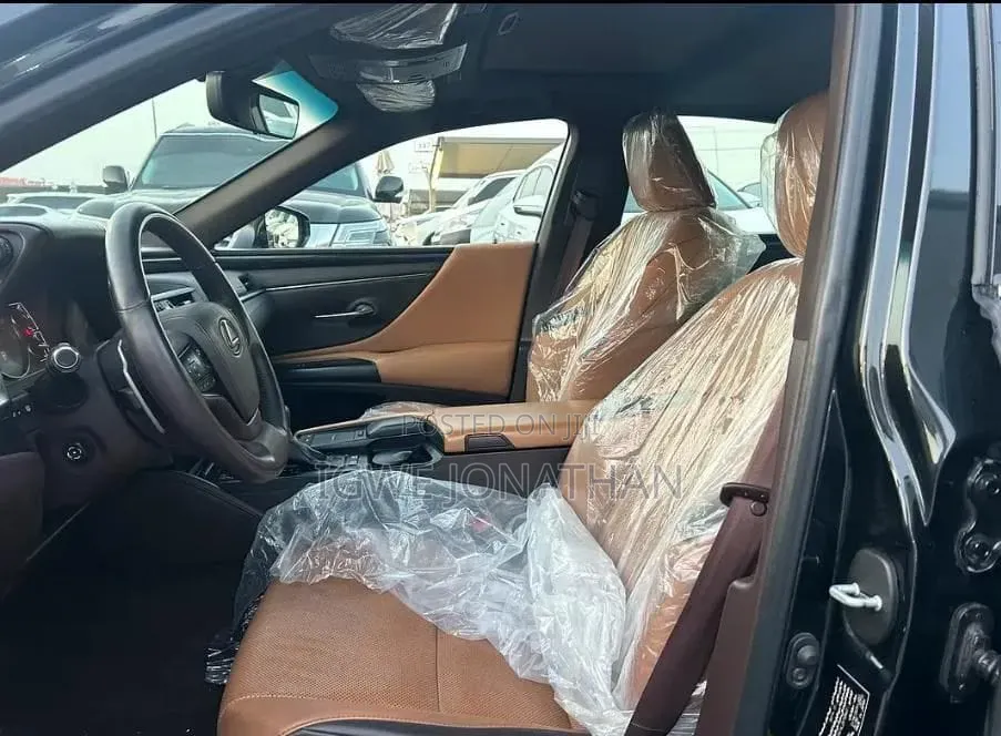Lexus ES 2020 Black