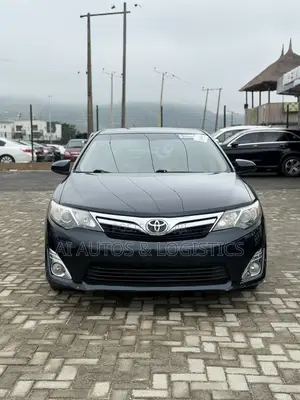 Toyota Camry XLE V6 4dr Sedan (3.5L 6cyl 6A) 2013 Black