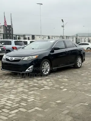 Toyota Camry XLE V6 4dr Sedan (3.5L 6cyl 6A) 2013 Black