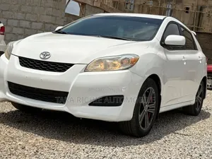 Toyota Matrix 2010 White