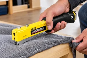 Stanley Hammer Tacker Carpet Upholstery Roofing Staple Gun