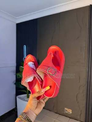 Ladies Slides