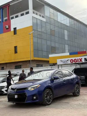 Toyota Corolla S 4dr Sedan (1.8L 4cyl CVT) 2016 Blue