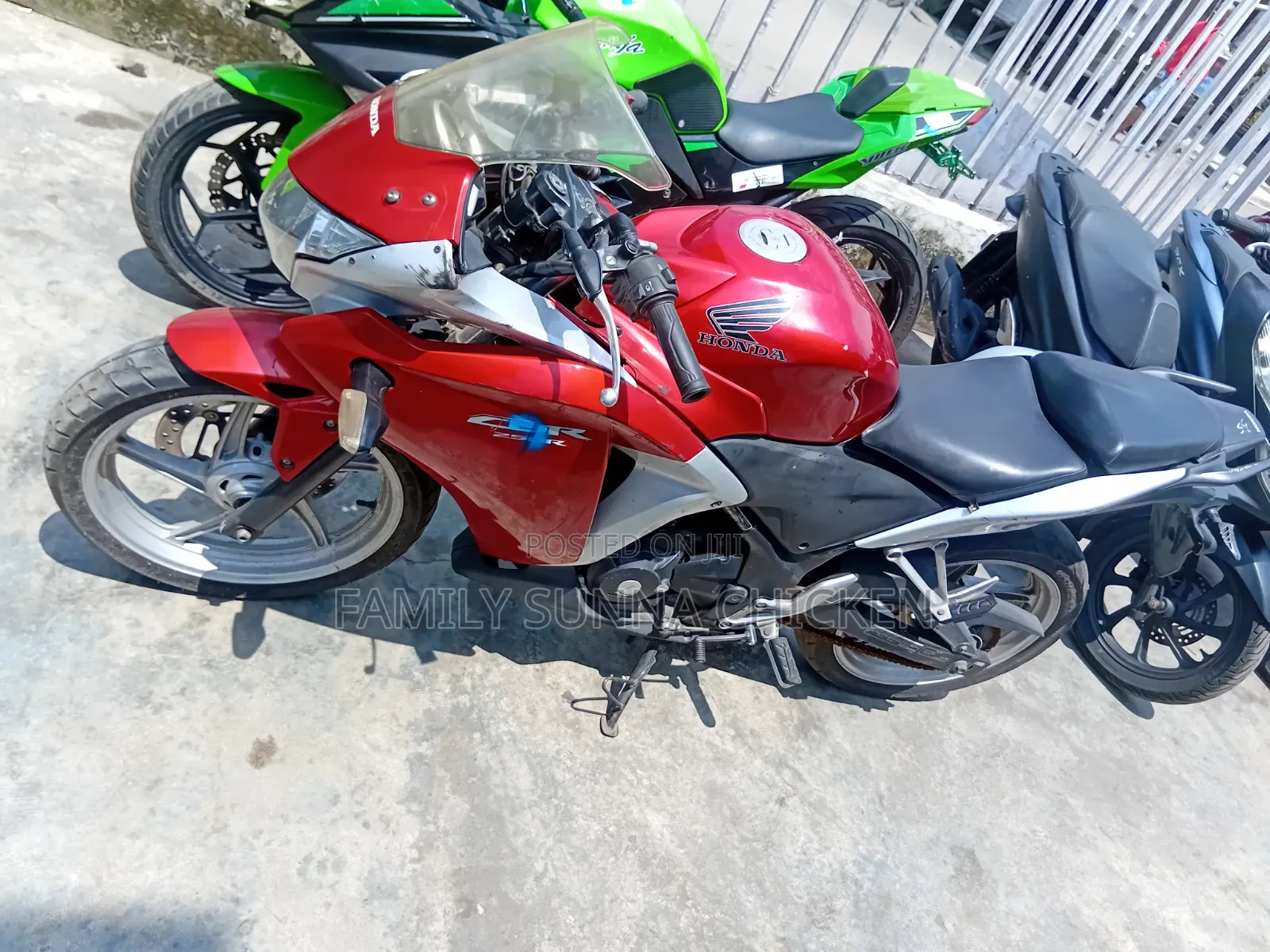 Honda CBR 2010 Red