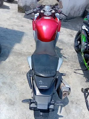 Honda CBR 2010 Red