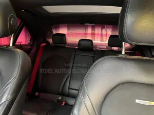 Mercedes-Benz C63 S RWD Sedan (4.0L V8 7A) 2017 Red
