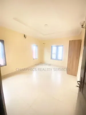 2bdrm Apartment in Lekki Phase 1 for rent