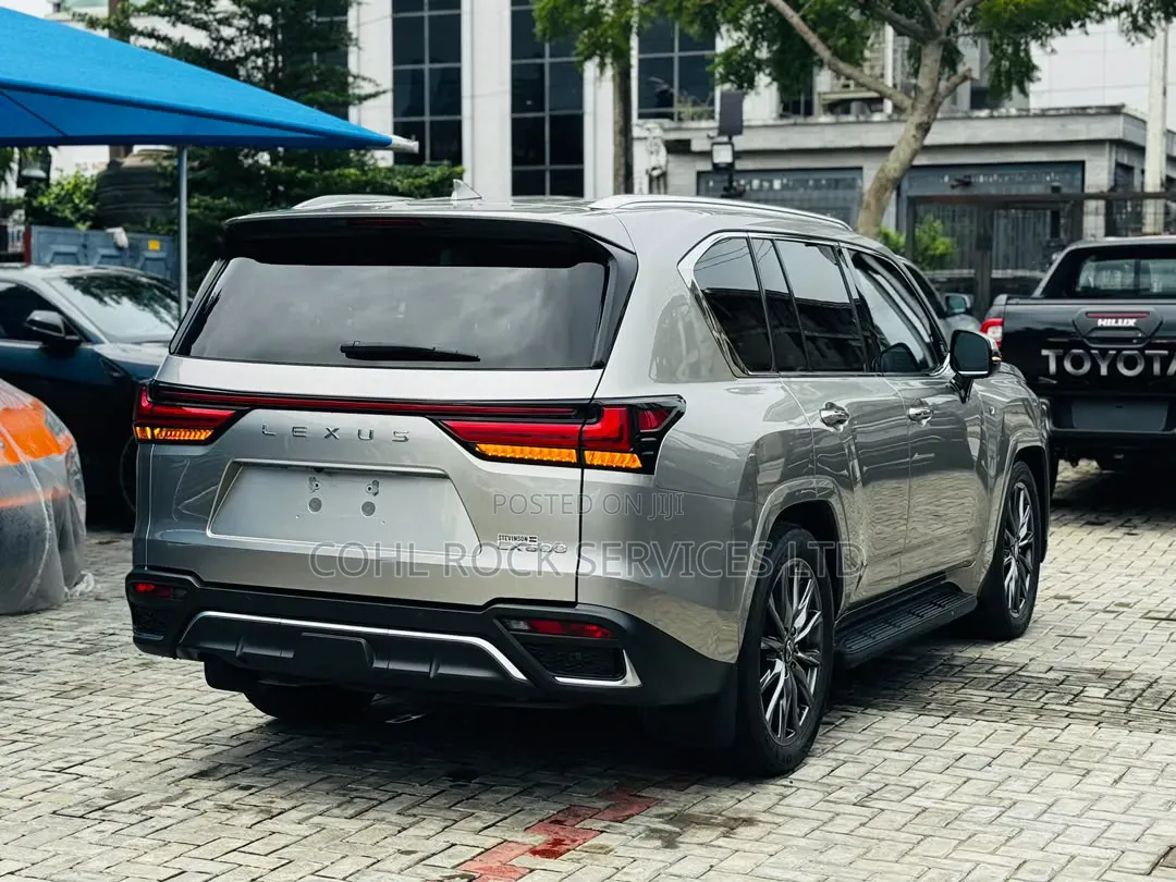 Lexus LX 2023 Ivory