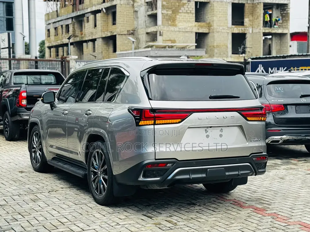 Lexus LX 2023 Ivory