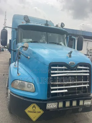 Mack Vision 2000