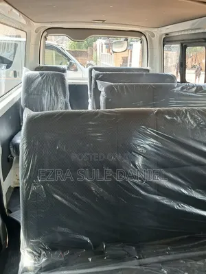 Toyota HiAce 2014 White