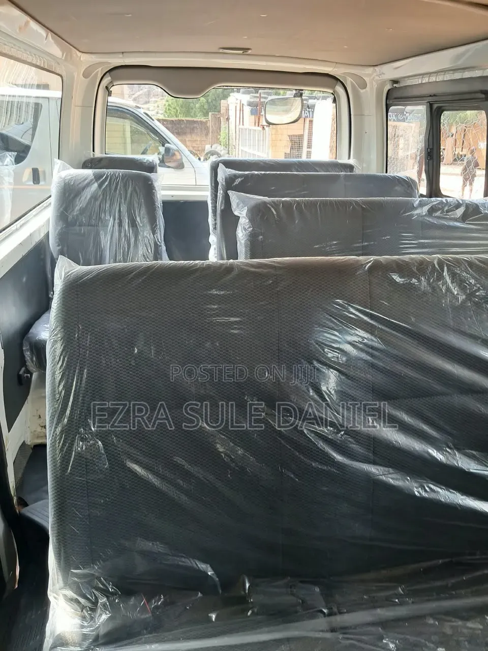 Toyota HiAce 2014 White