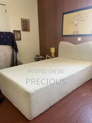 Green Earth Mattress & Bedframe