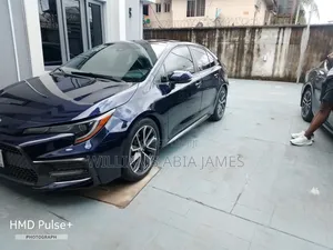 Toyota Corolla SE (1.8L 4cyl 6M) 2019 Blue