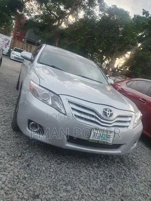 Toyota Camry 2010 Silver