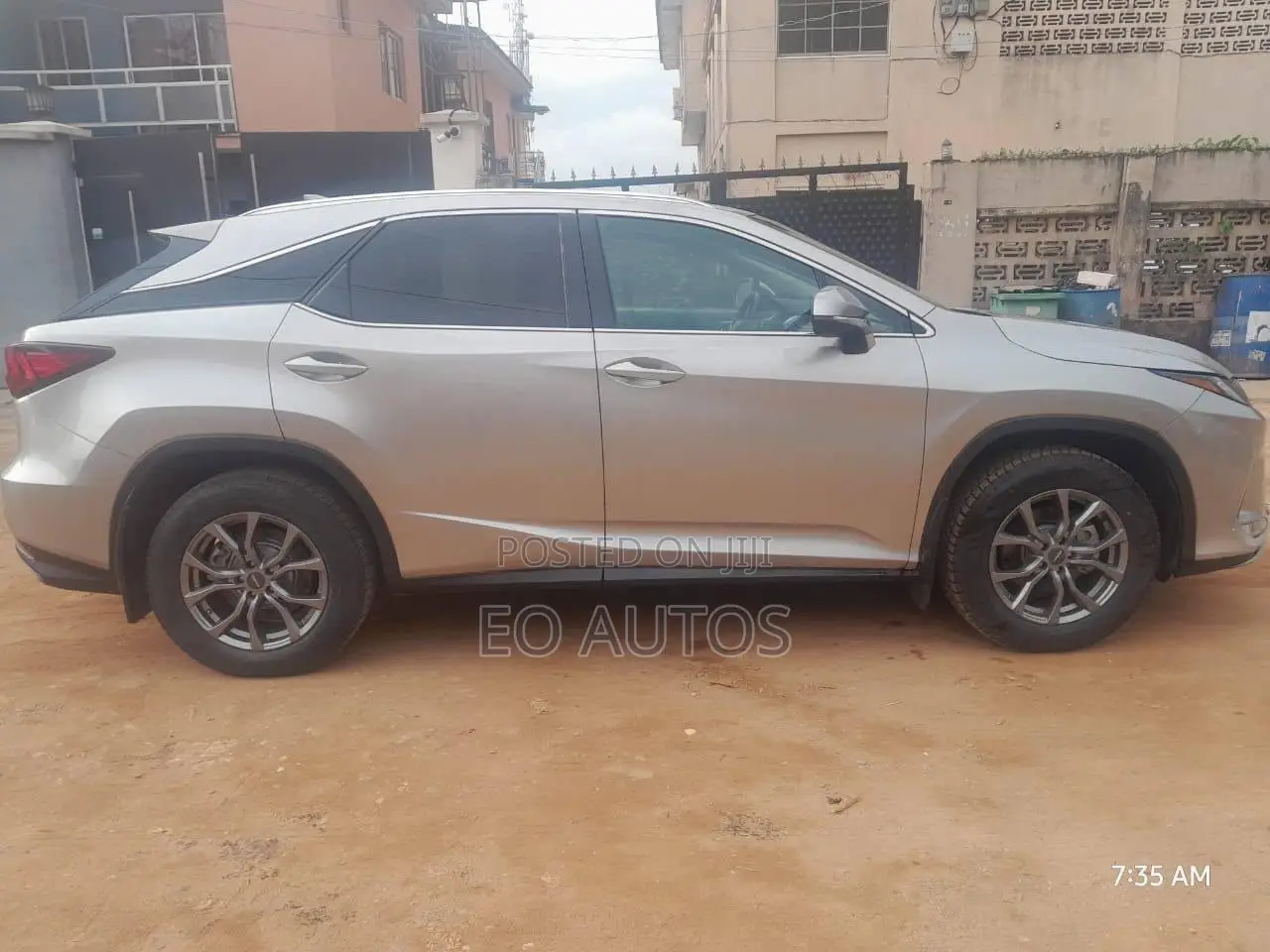 Lexus RX 2022 Gray