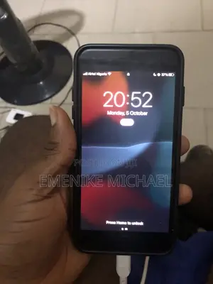 Apple iPhone 7 Plus 32 GB Black