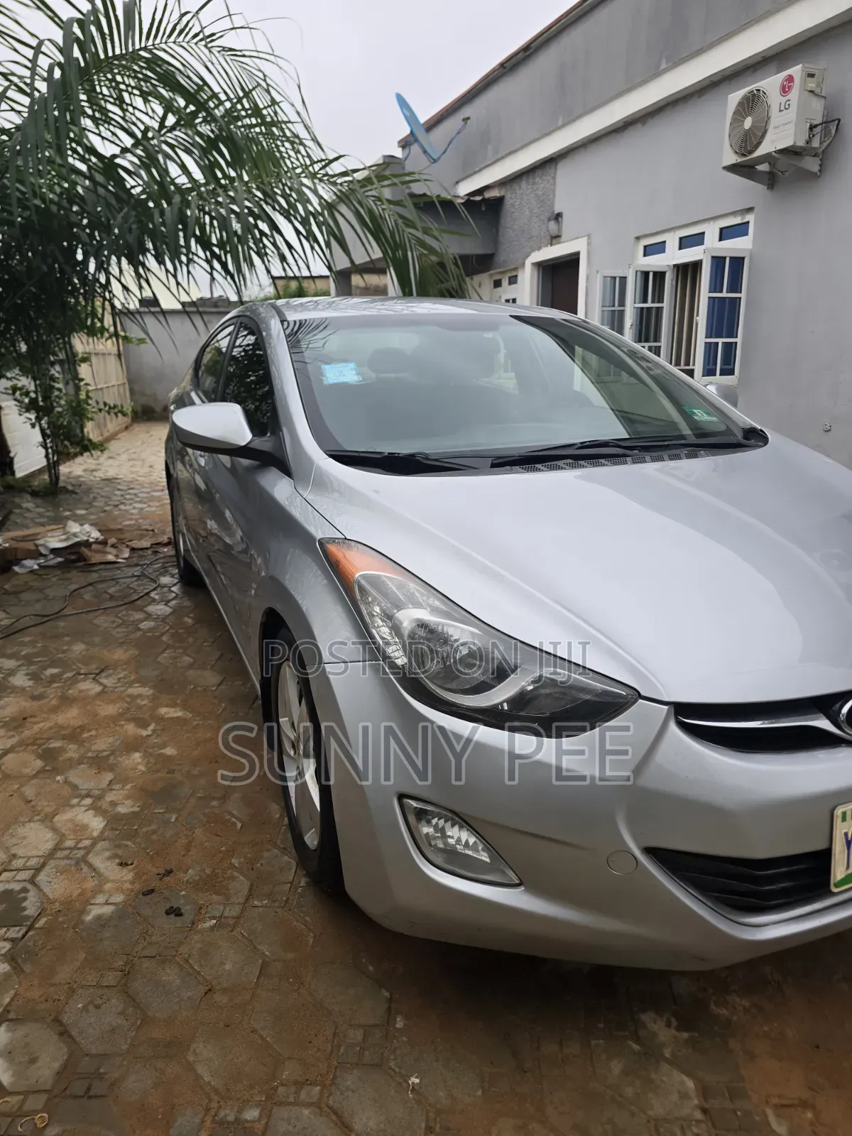 Hyundai Elantra 2012 Gray