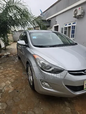 Hyundai Elantra 2012 Gray