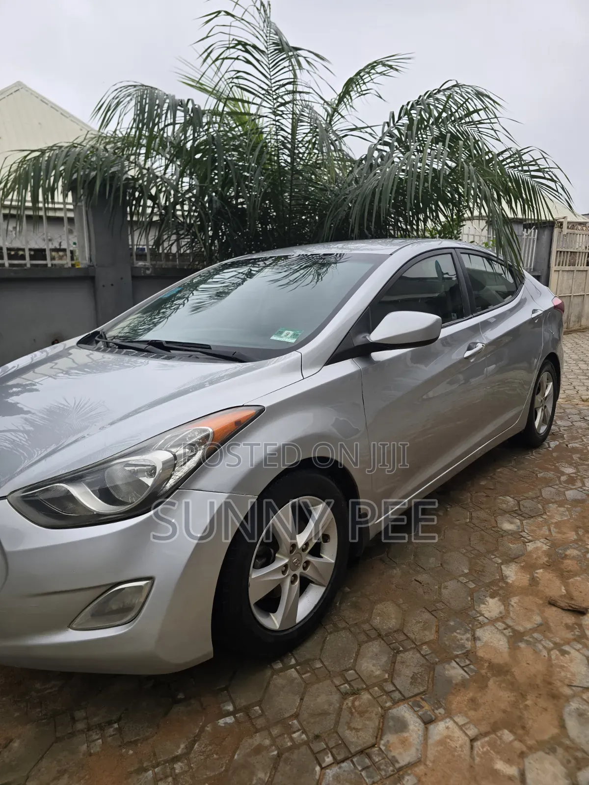 Hyundai Elantra 2012 Gray