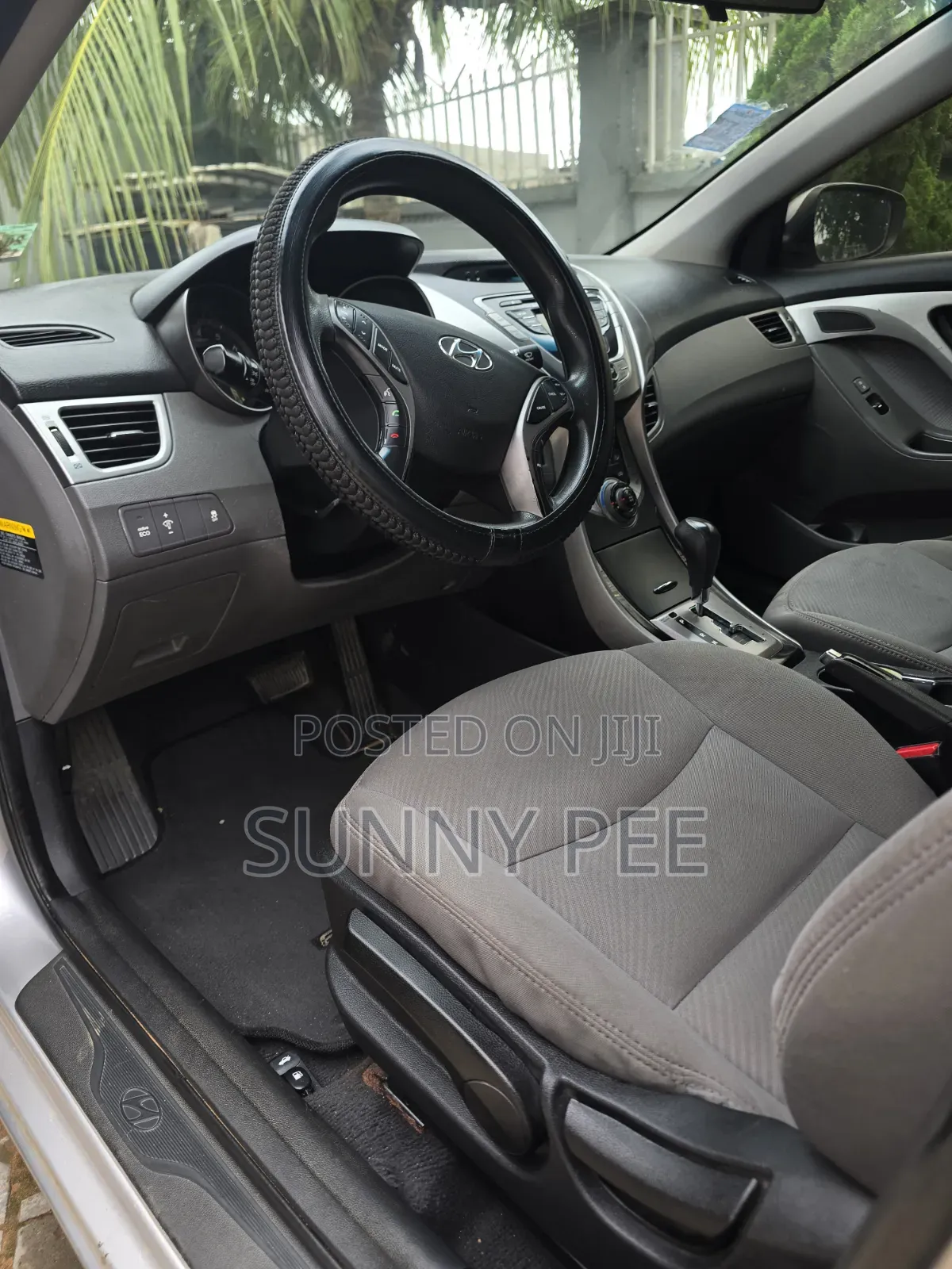 Hyundai Elantra 2012 Gray