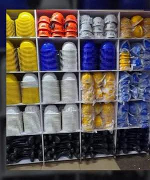 Quality Safety Boot and Helmet and Other Materials