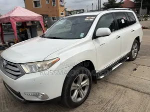 Toyota Highlander Limited 2012 White