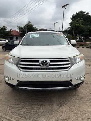 Toyota Highlander Limited 2012 White