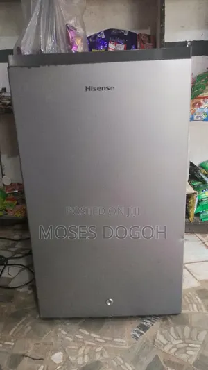 New Modern High Quality Hisense Refrigerator for Sale, Very Clean