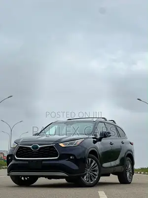 Toyota Highlander Platinum 2022 Gray