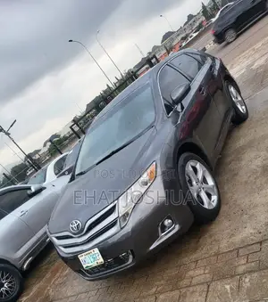 Toyota Venza 2010 Brown