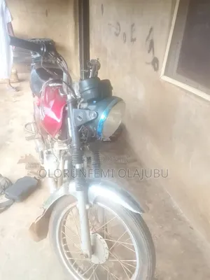 Bajaj Boxer 2009 Red