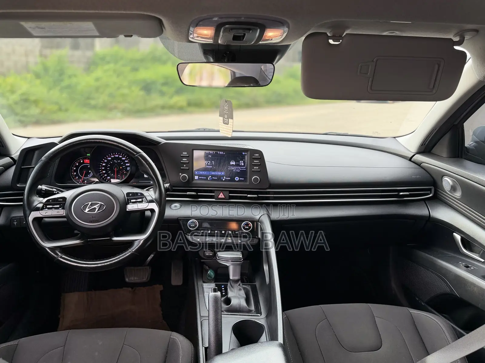 Hyundai Elantra 2022