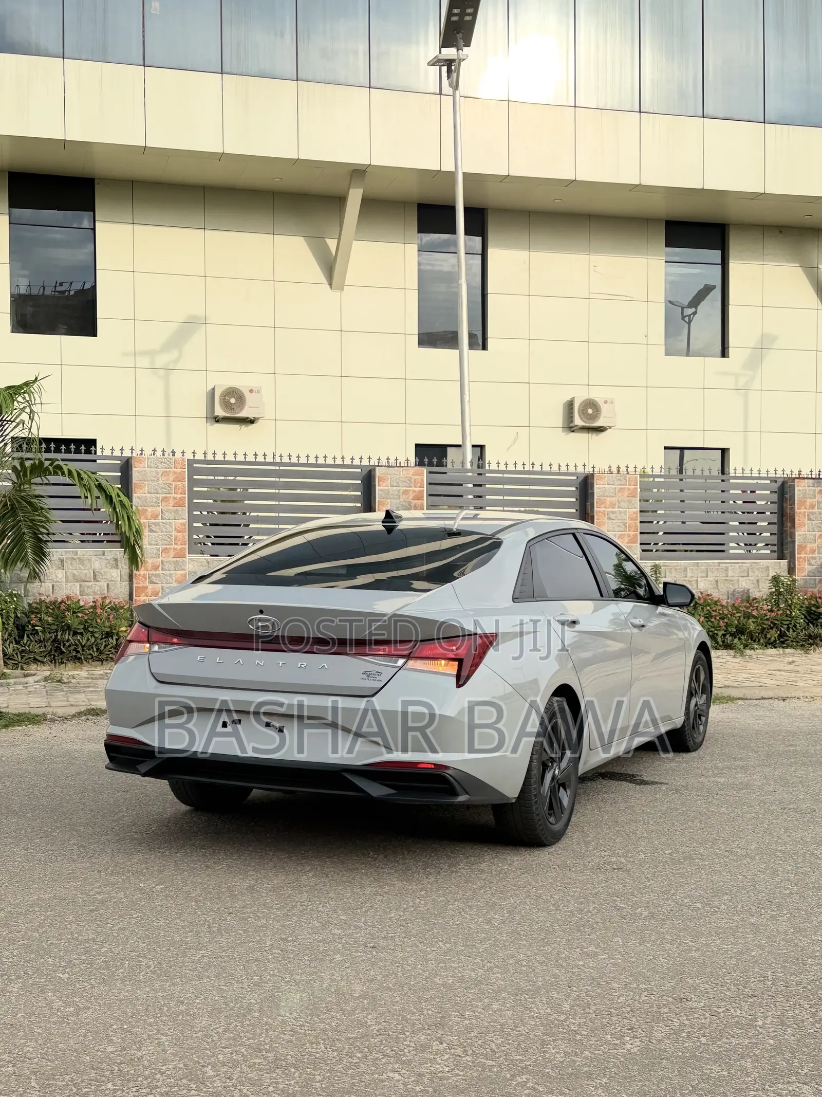 Hyundai Elantra 2022