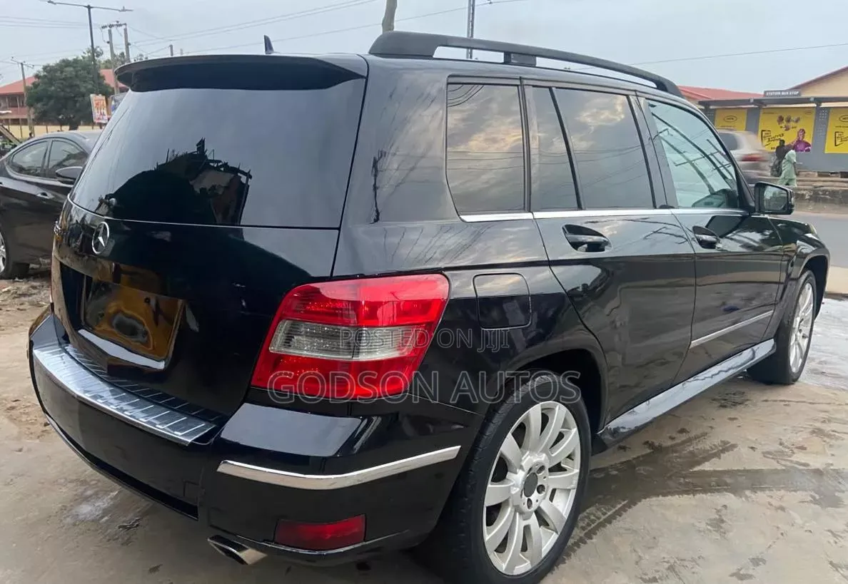 Mercedes-Benz GLK-Class 2011 Black