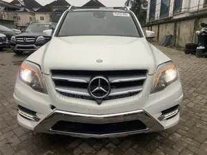 Mercedes-Benz GLK-Class 350 4MATIC 2014 White