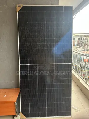 600w Grade a Jinko Bifercial Panel