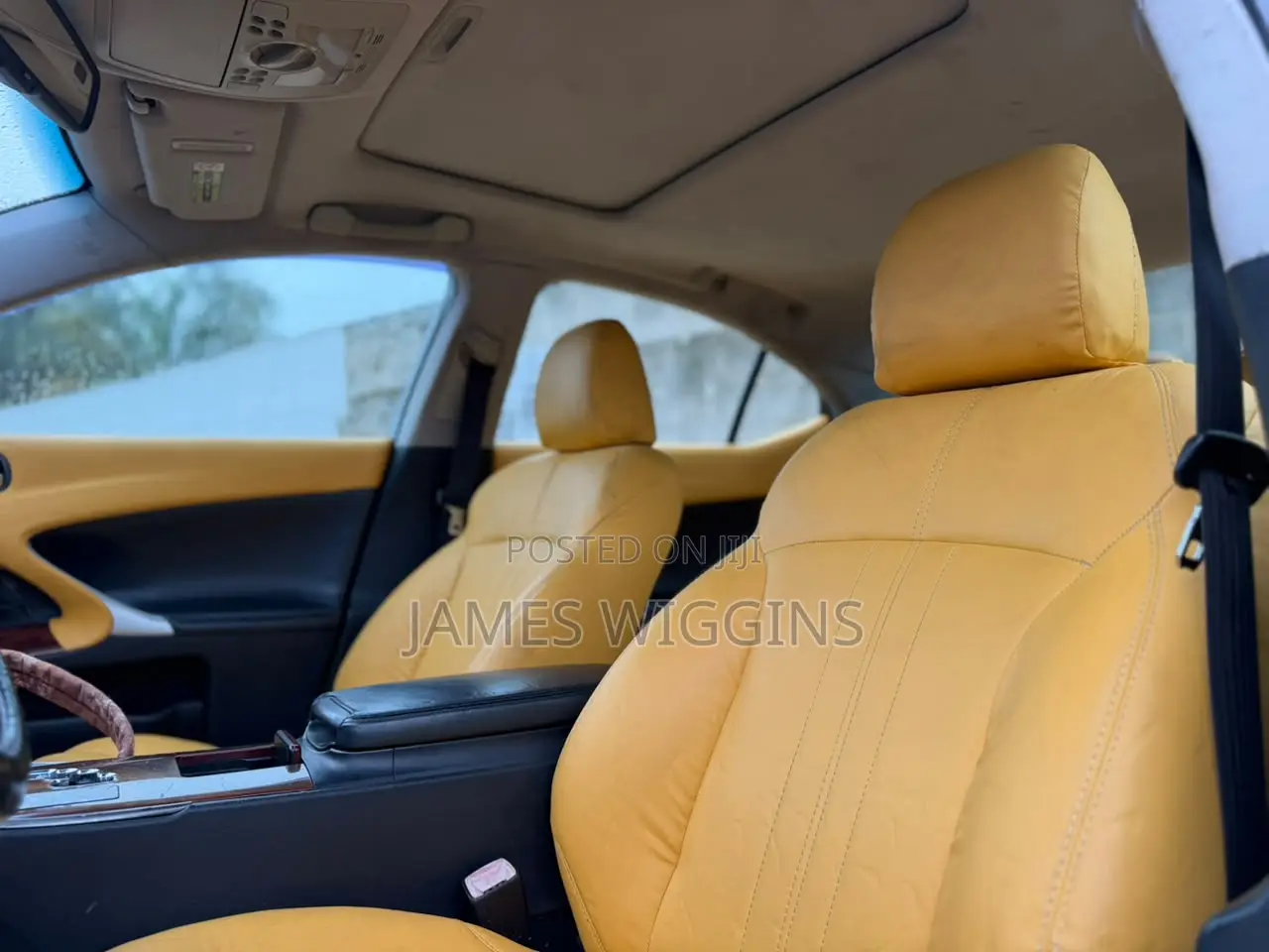 Lexus IS 2009 Yellow