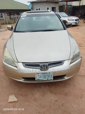 Honda Accord 2004 Gold